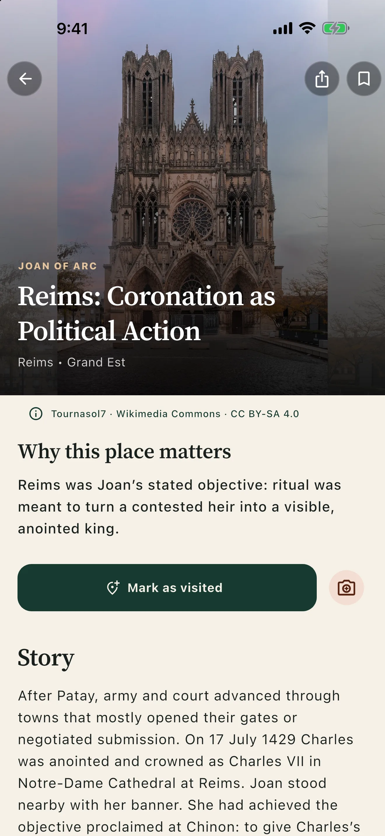 Histrail app screen: location story and sources